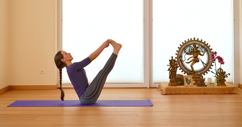 Large marija posture 2